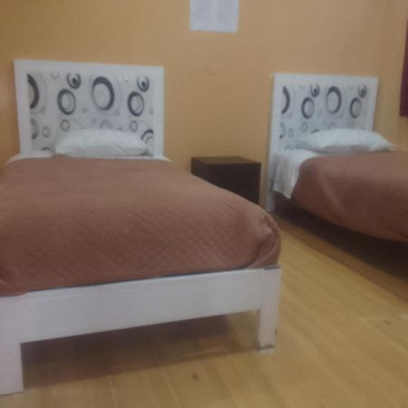 Hostal Sin Fronteras Uyuni Eksteriør billede